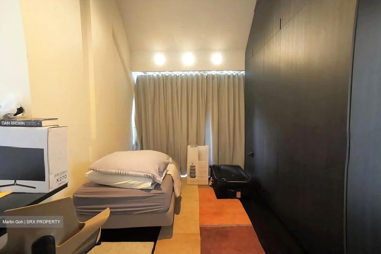 King's Road (D10), Terrace #618353291